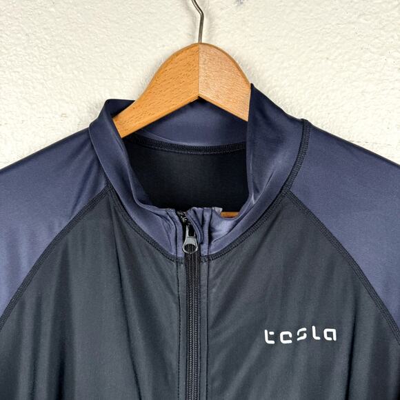 Tesla Jacket Size Large Black Blue Zip Up Athletic Lightweight Activewear - Picture 2 of 5